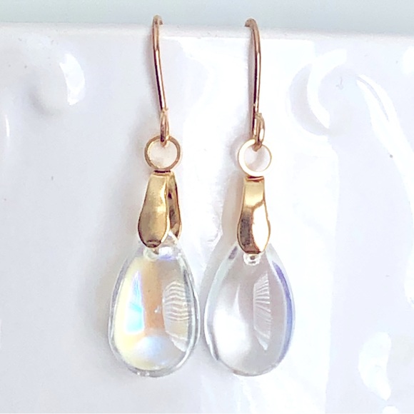 COPY - New Handmade Water Droplet Dangle Drop Teardrop Earrings Clear Glass Shi… - Picture 1 of 8